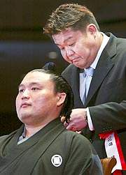 Danpatsu-shiki de Takanohana